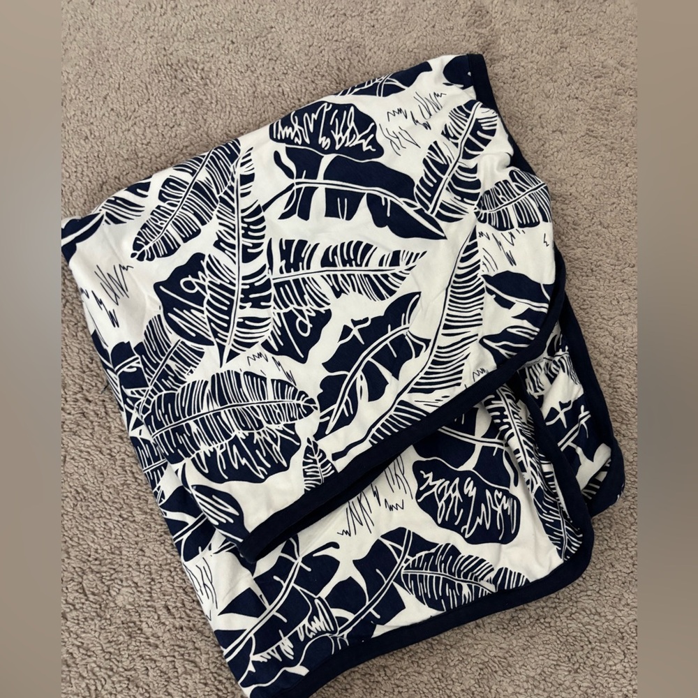 Baby Be‎ Mine Blue And White Leaves Blanket